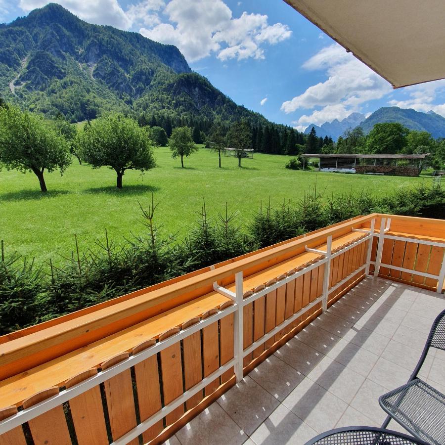 Apartma Rozle Mojstrana Buitenkant foto