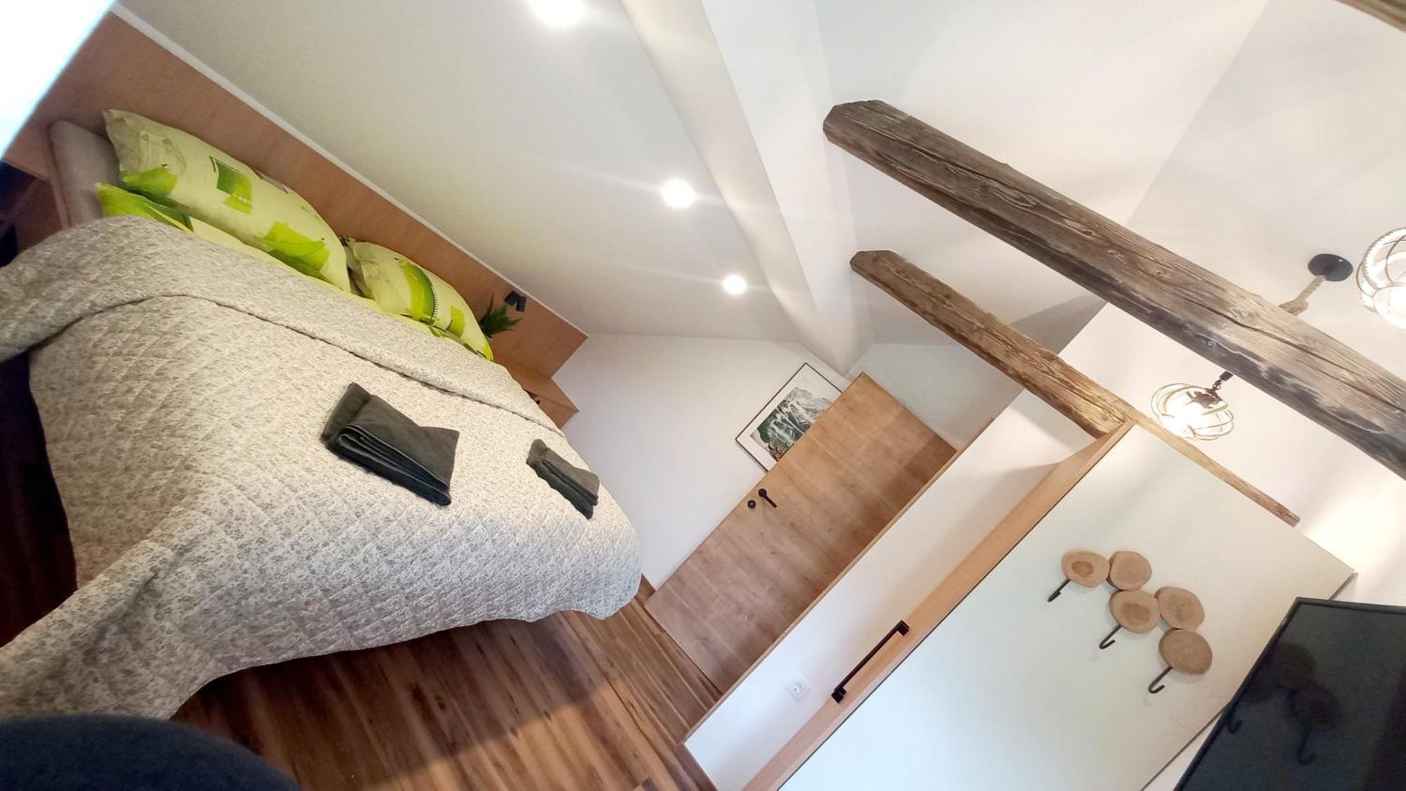 Apartma Rozle Mojstrana Buitenkant foto